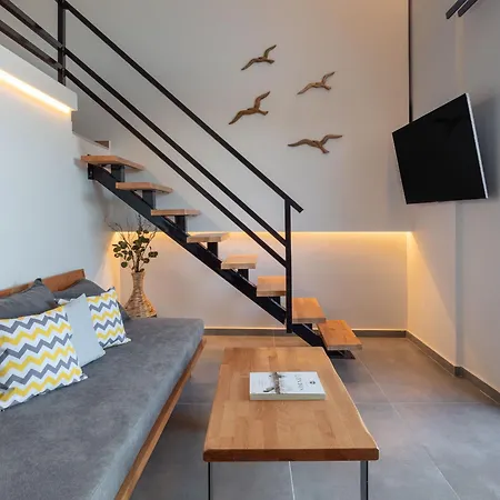 Gaia Luxury Loft Aparthotel Skyros