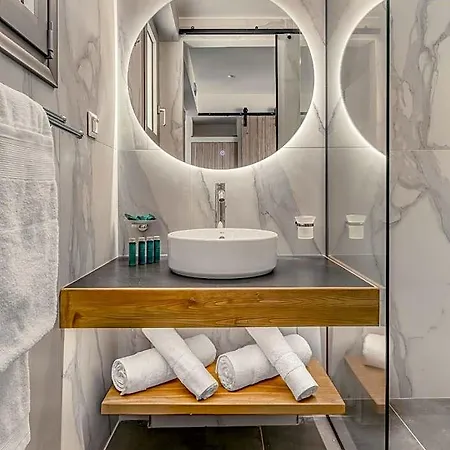 Gaia Luxury Loft 4*